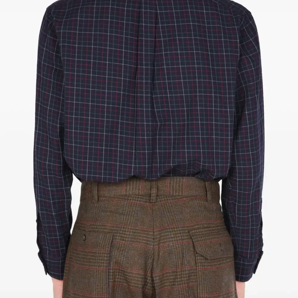 Клетчатая рубашка Клетчатая рубашка