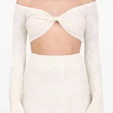 Топ с открытыми плечами