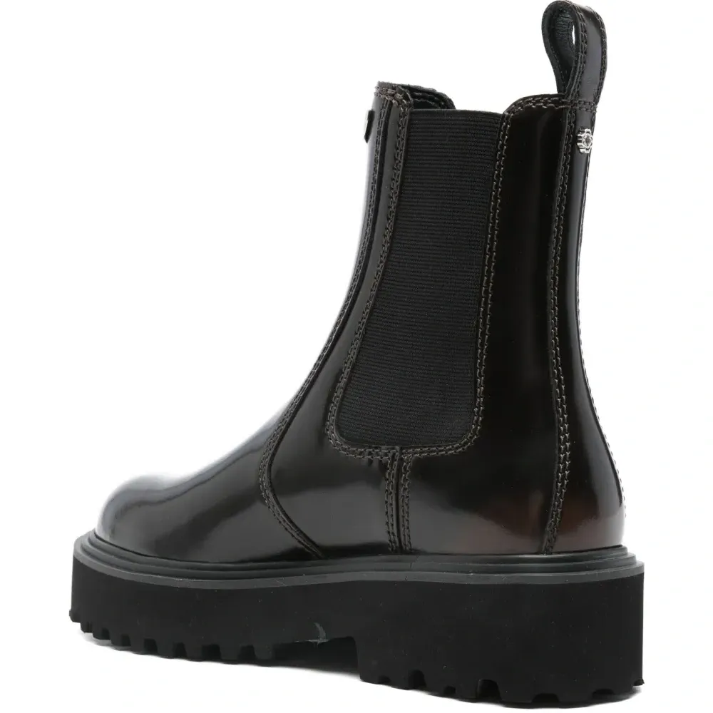 Челси из лакированной кожи