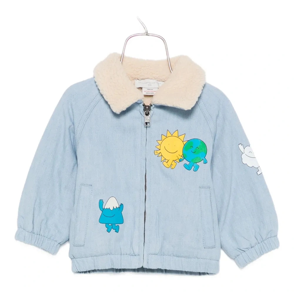 джинсовая куртка с нашивкой