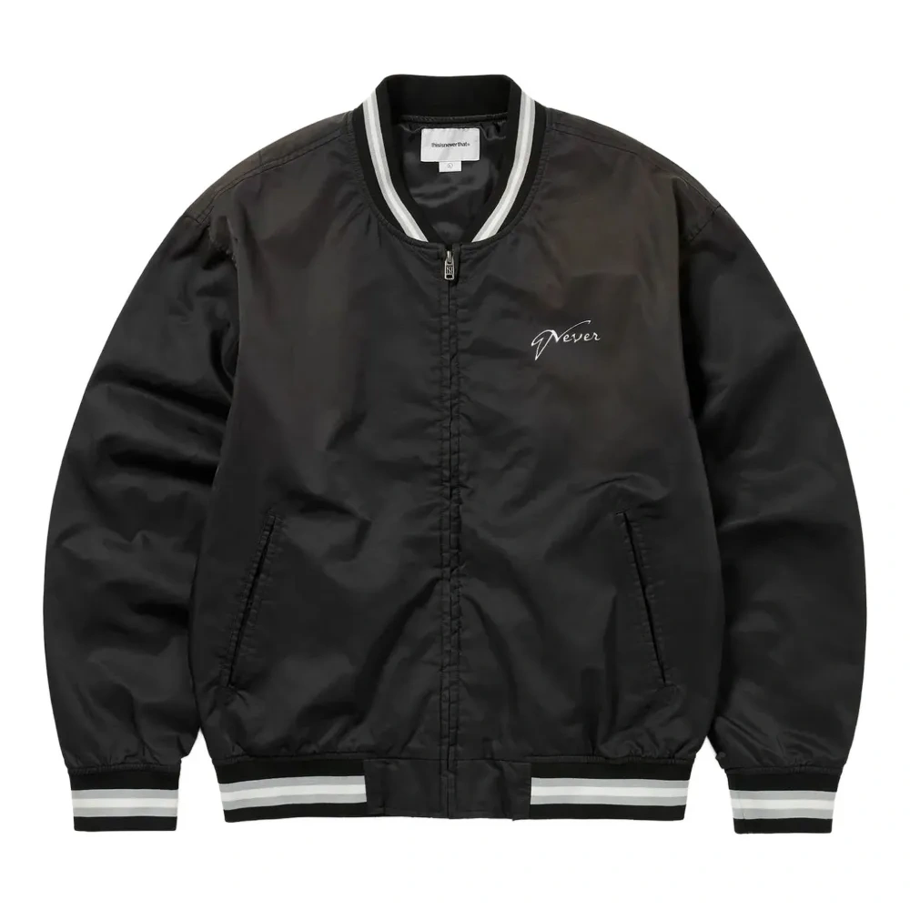 Бомбер с вышивкой