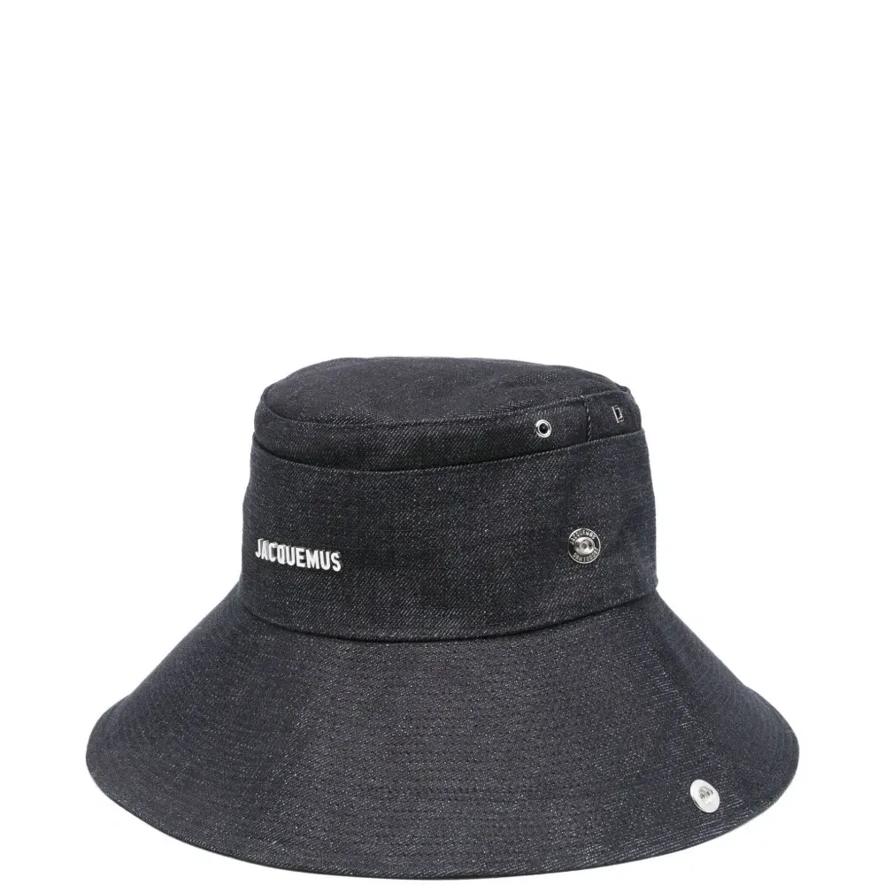 Панама с логотипом