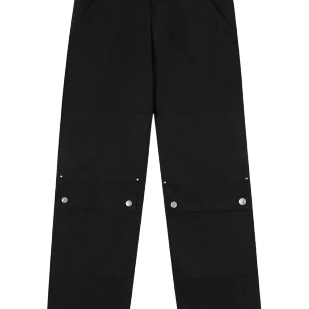 Брюки с накладными карманами