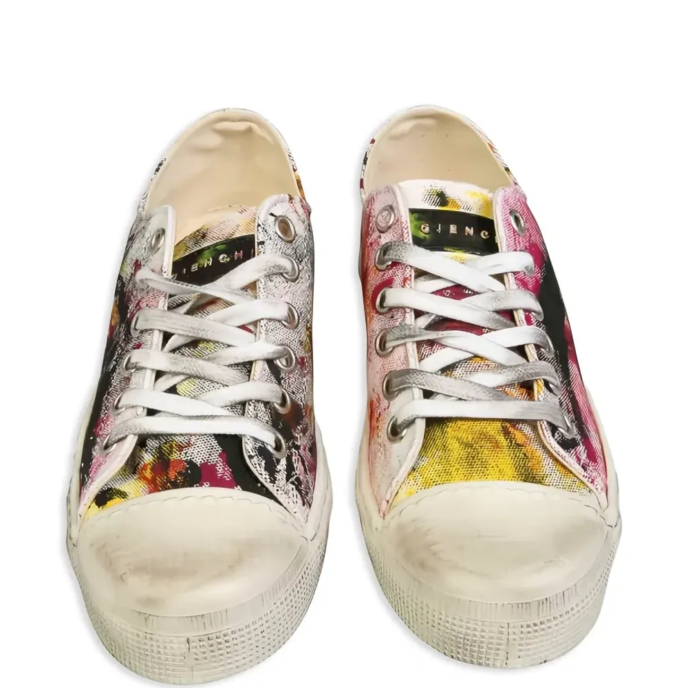 Кроссовки из коллаборации с Jean Michel