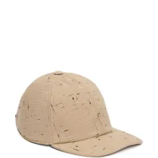 фактурная бейсболка