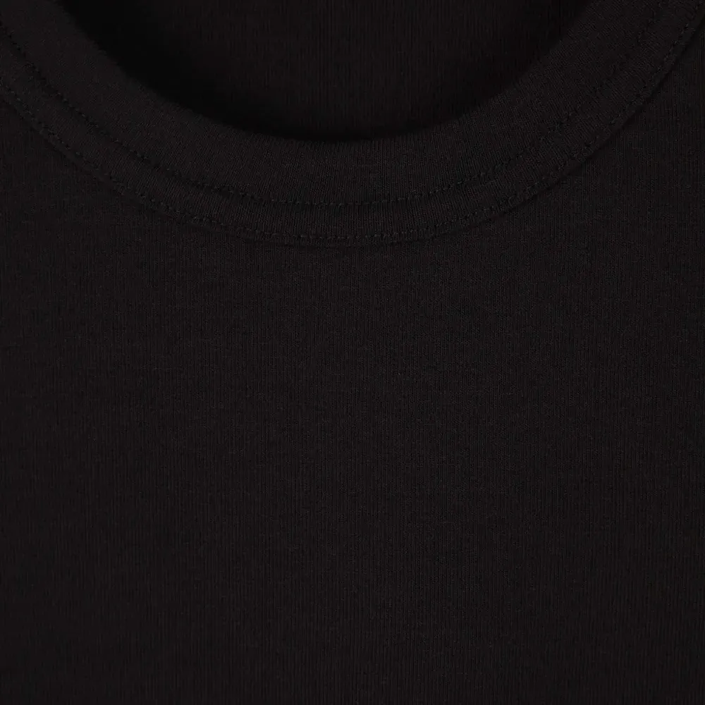 футболка с короткими рукавами