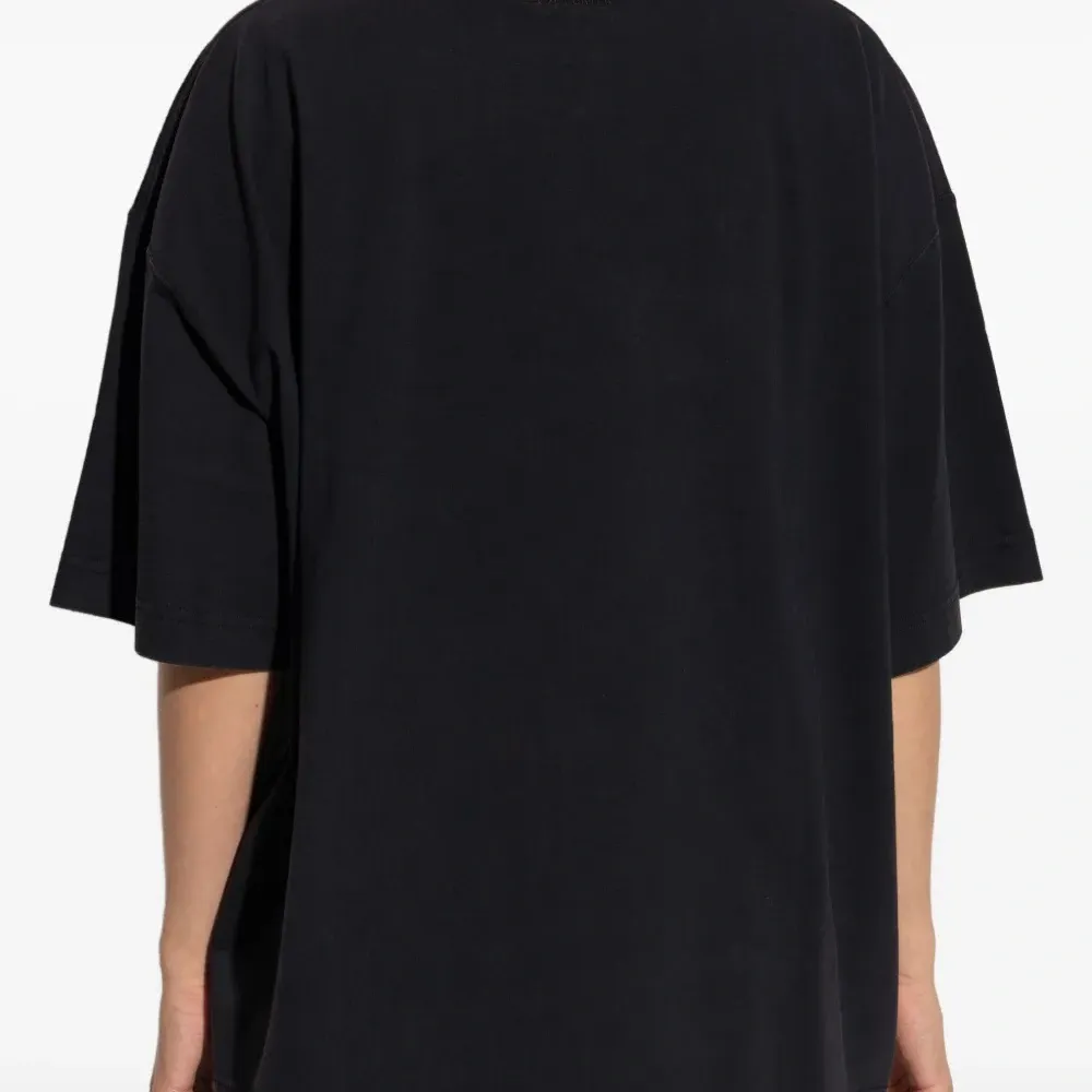 Футболка с графичным принтом