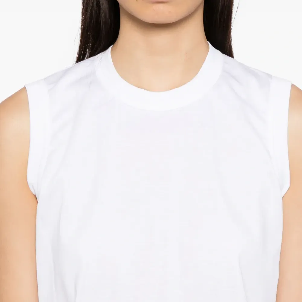 Топ без рукавов