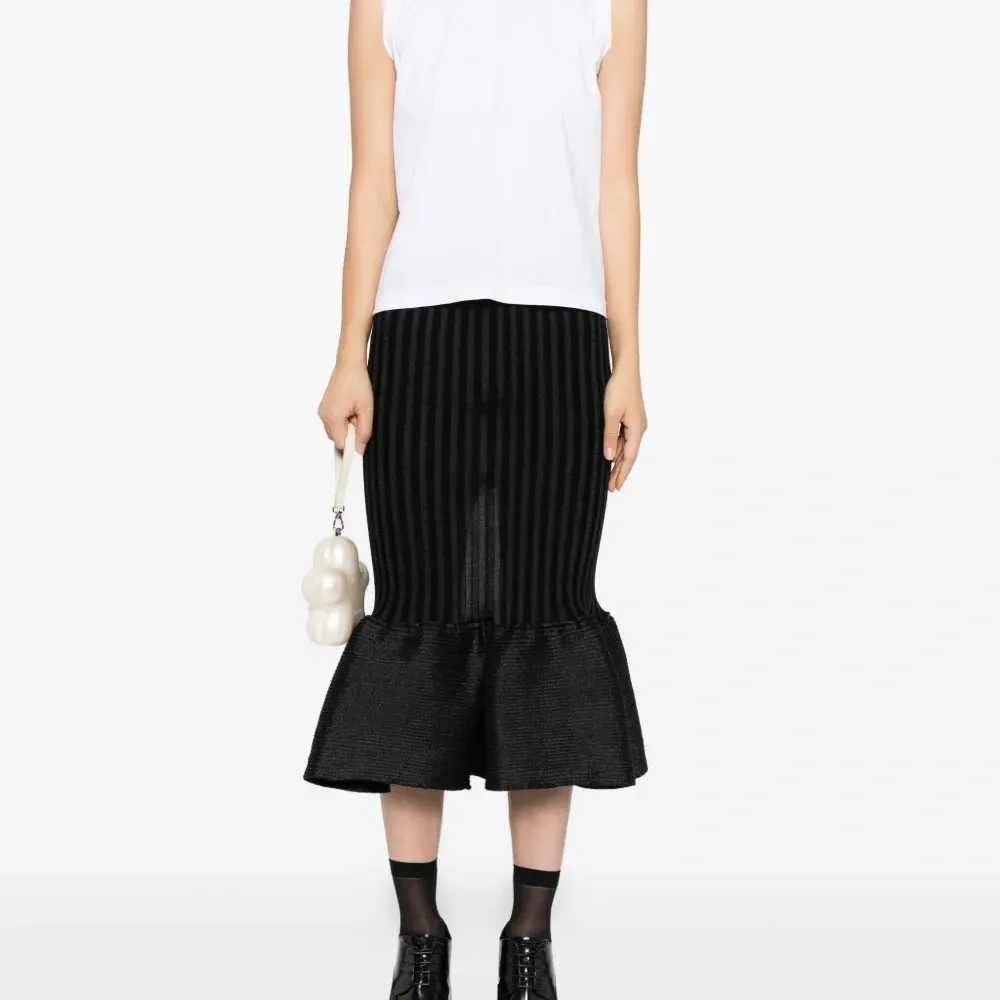 Топ без рукавов