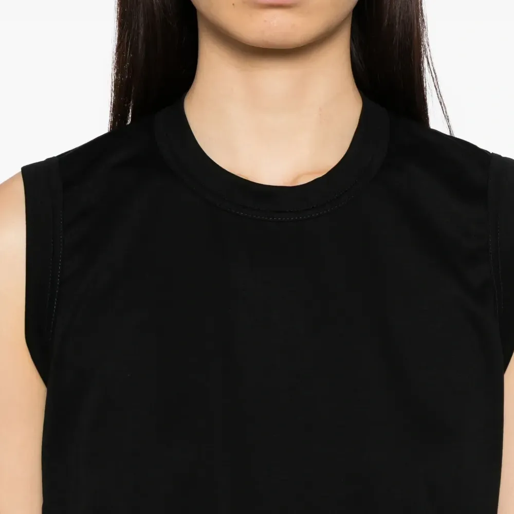 Топ без рукавов