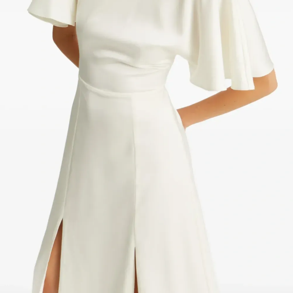 атласное платье миди