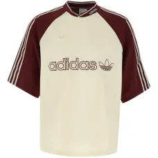 футболка с рукавами реглан и логотипом