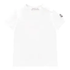 футболка с вышитым логотипом