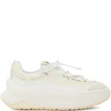 кроссовки с логотипом