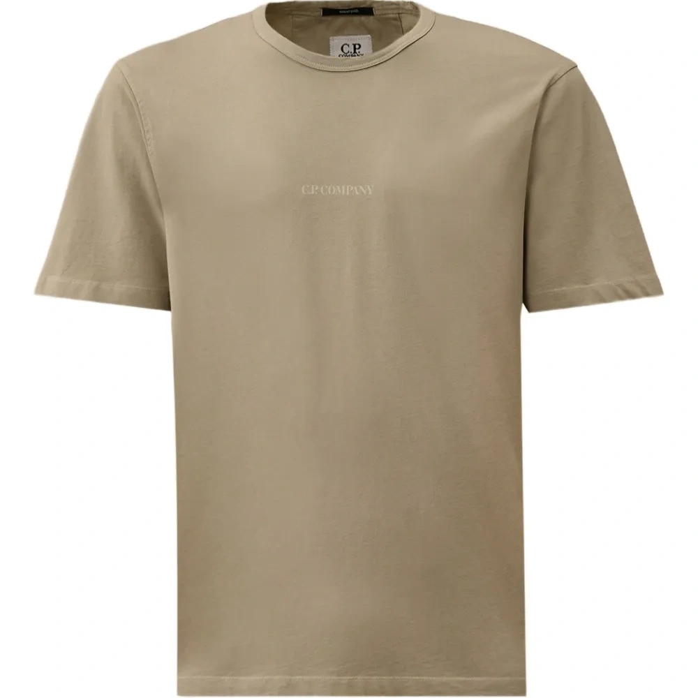 Футболка с вышитым логотипом