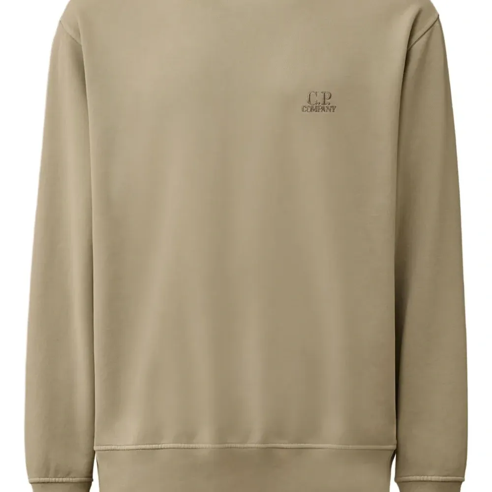 Толстовка с вышитым логотипом