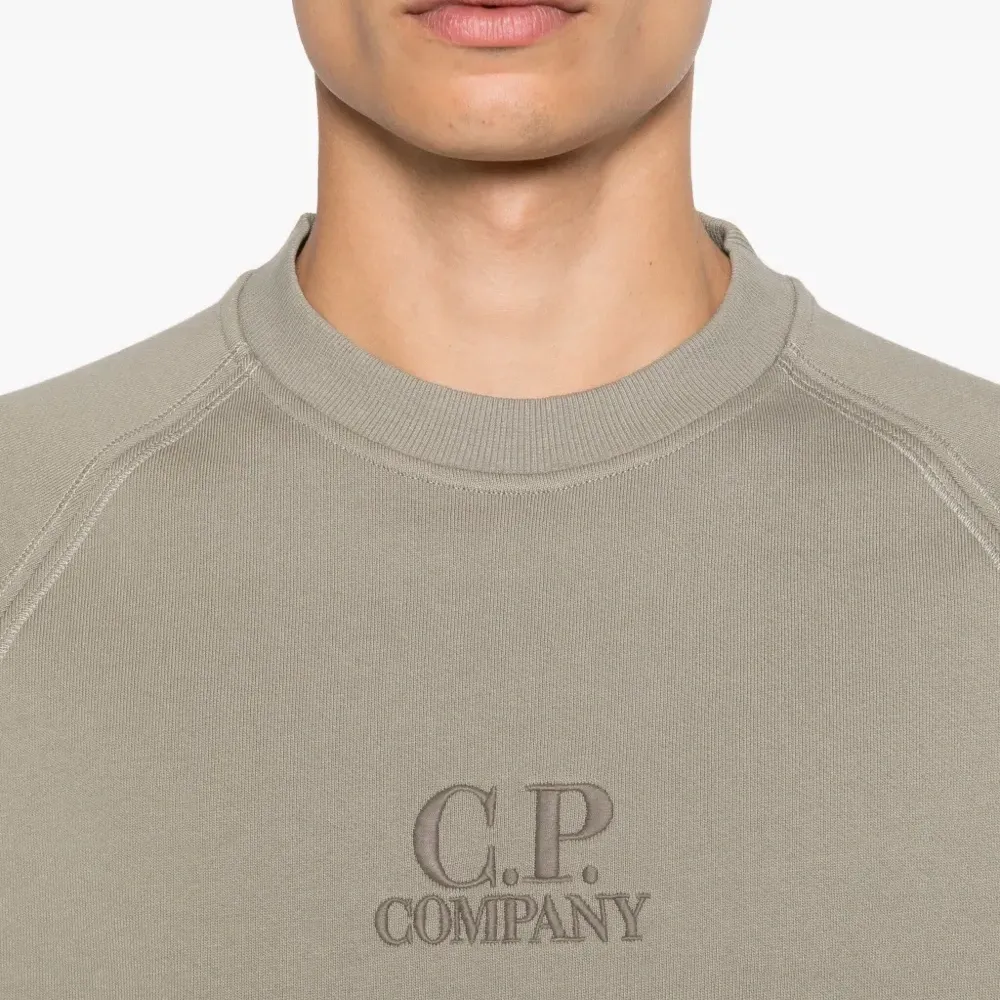 Толстовка с вышитым логотипом