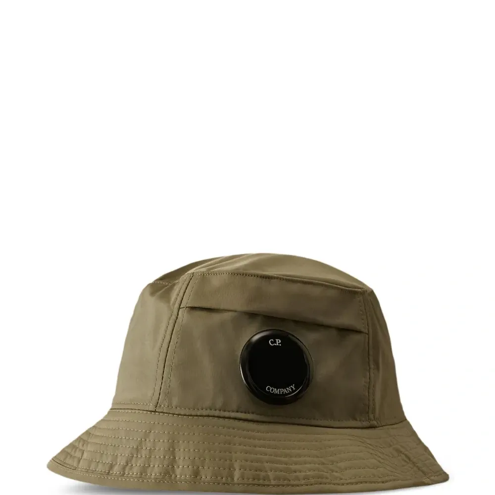 Панама с нашивкой-логотипом