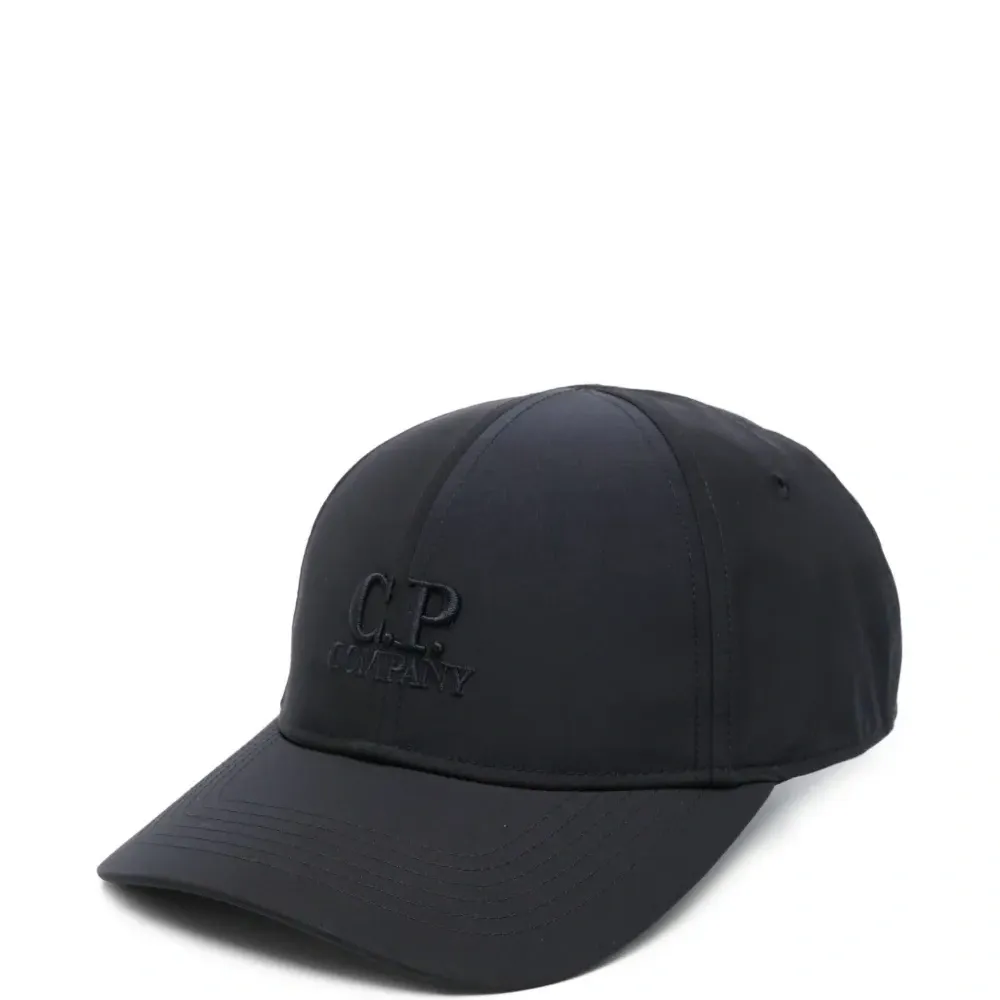 Бейсболка с вышитым логотипом Бейсболка с вышитым логотипом