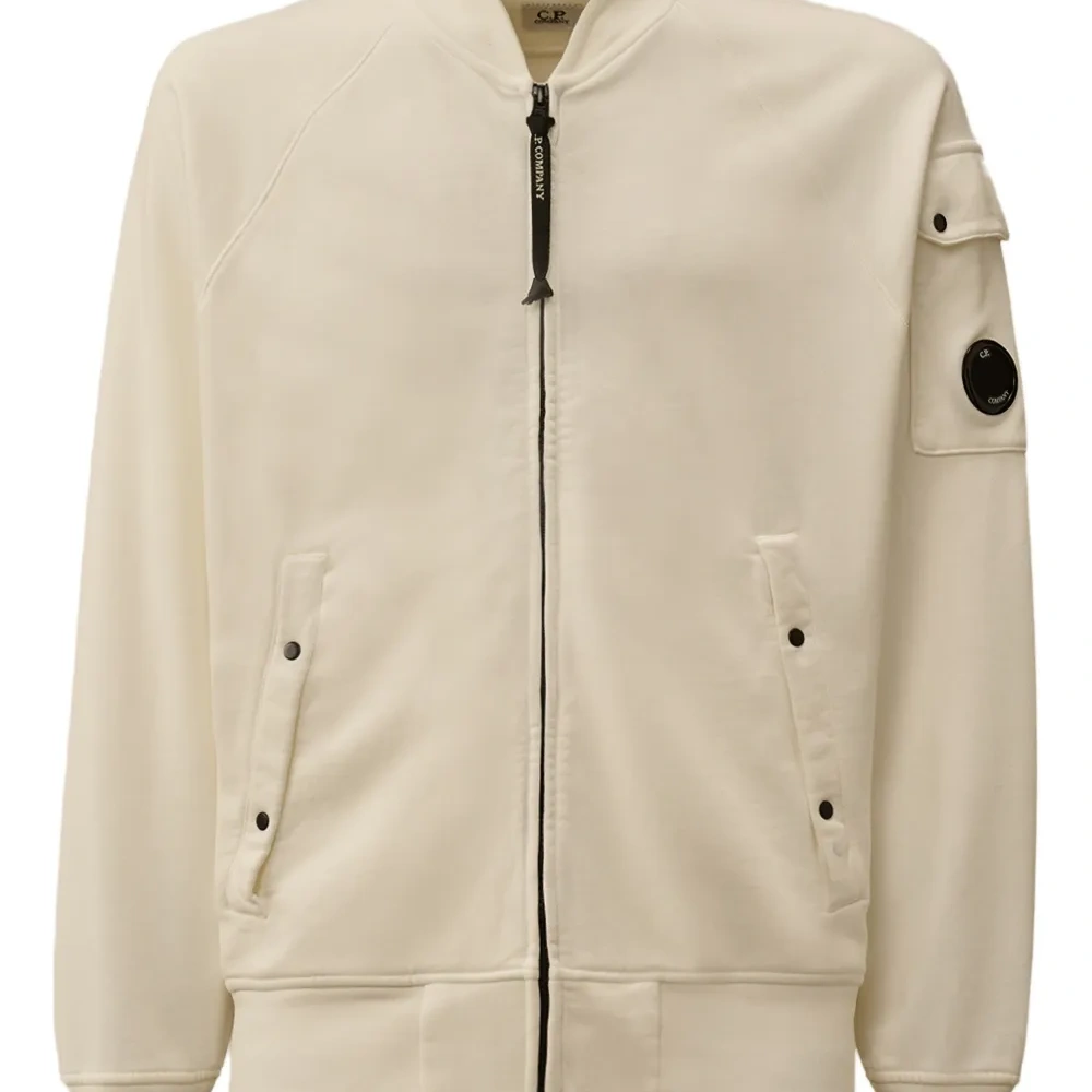 Толстовка на молнии с карманом