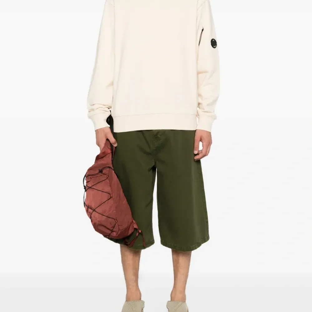 толстовка с декором Lens