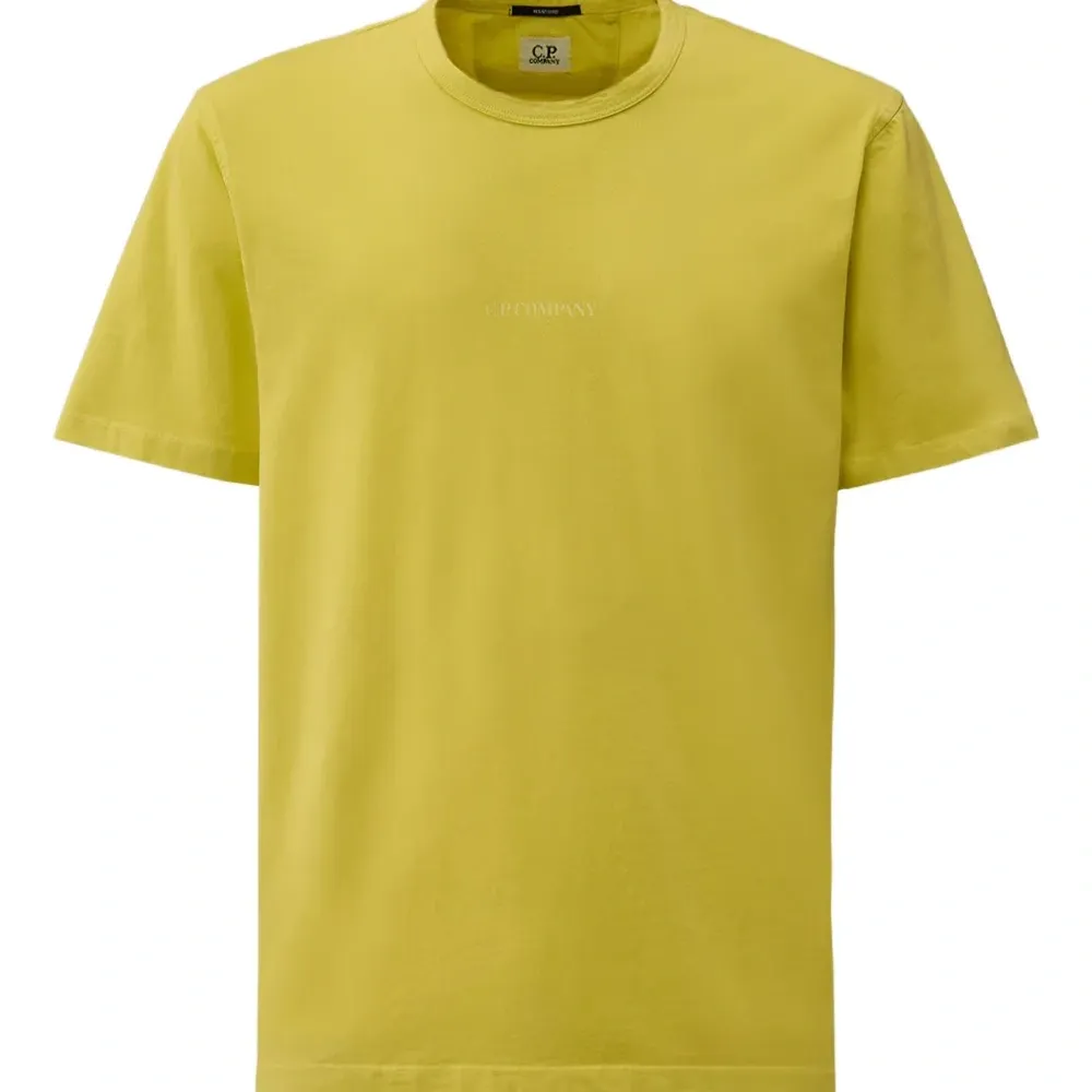 Футболка с логотипом