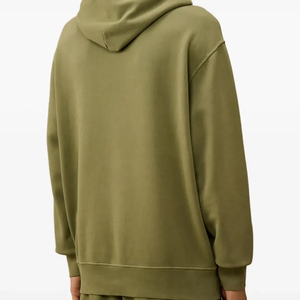 Худи с вышитым логотипом Худи с вышитым логотипом