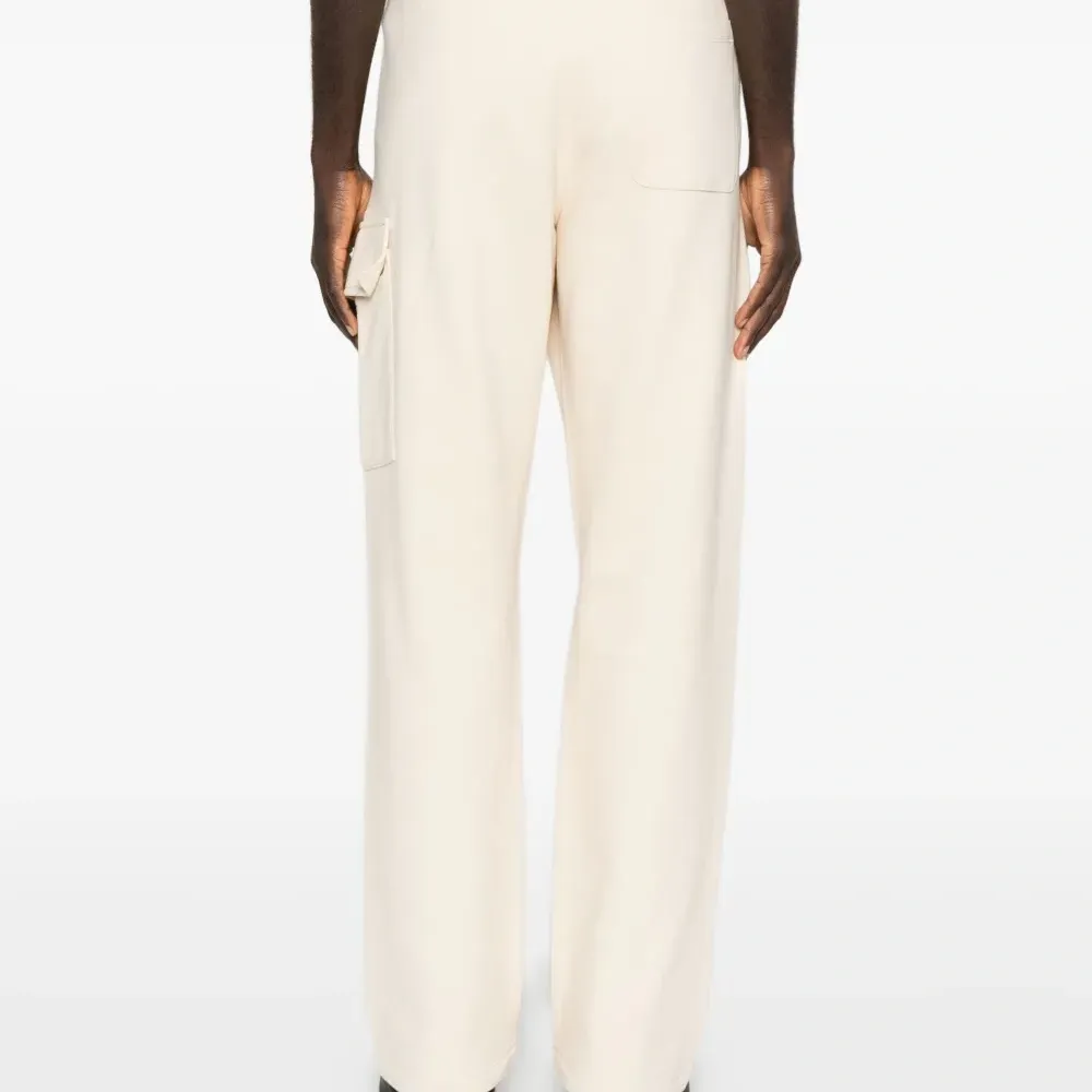 Брюки с карманами