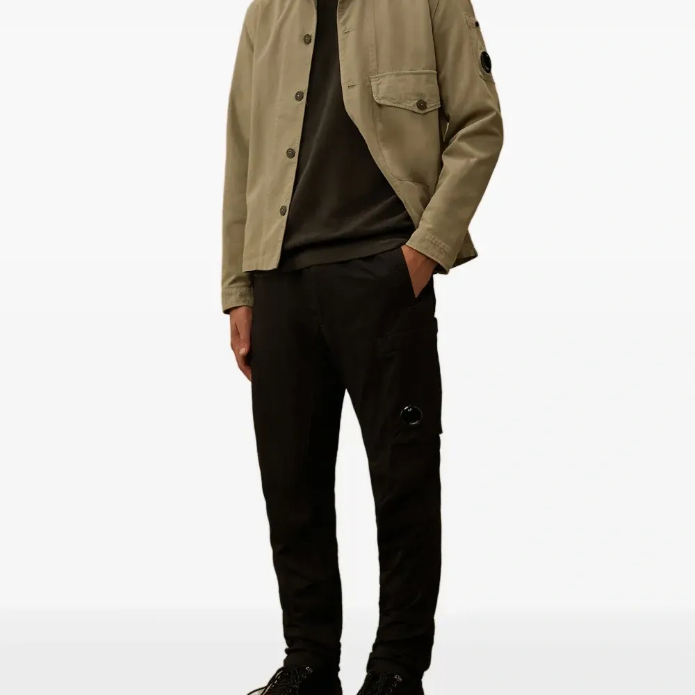 Толстовка с карманом и декором Lens