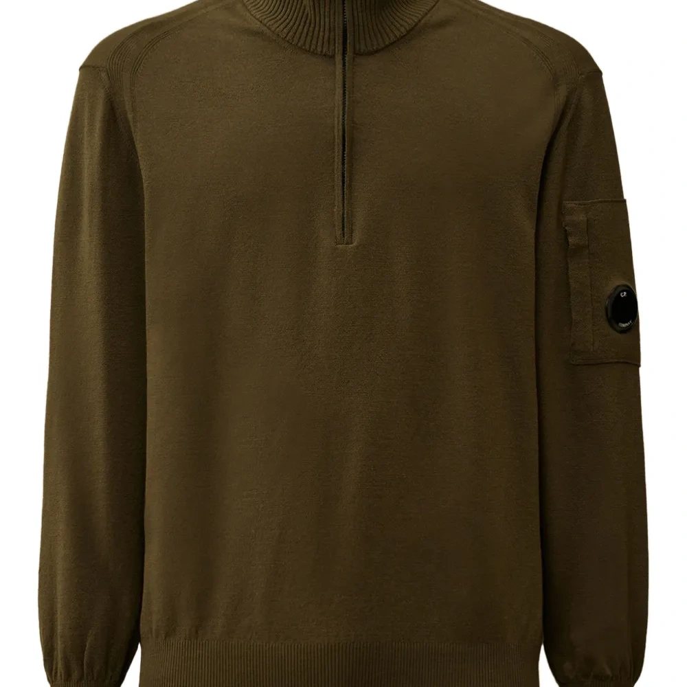 Свитер с воротником на молнии