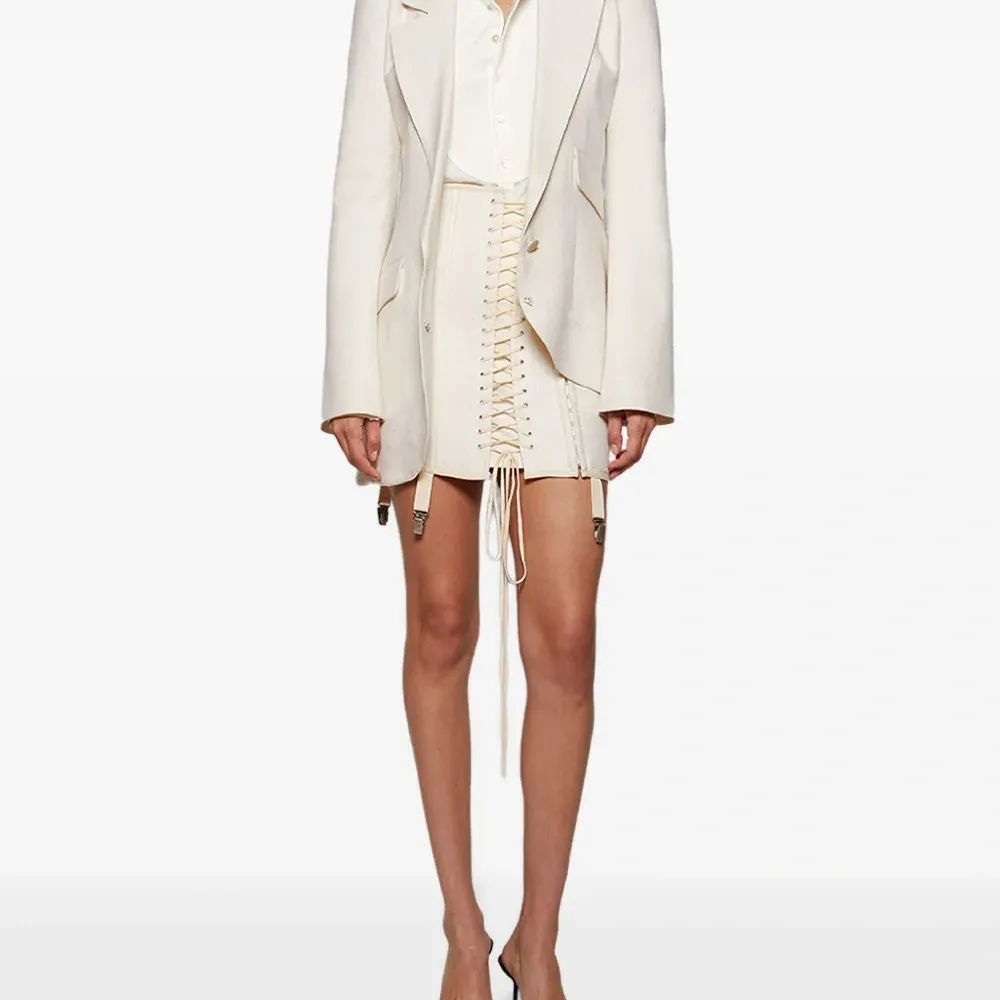 Топ на пуговицах