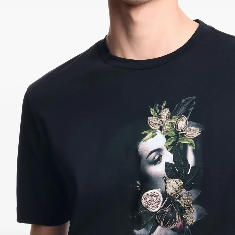 футболка с цветочным принтом