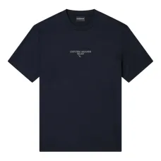 футболка с вышитым логотипом