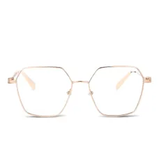 Очки в геометричной оправе