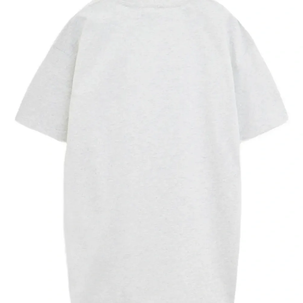 Футболка с вышитым логотипом