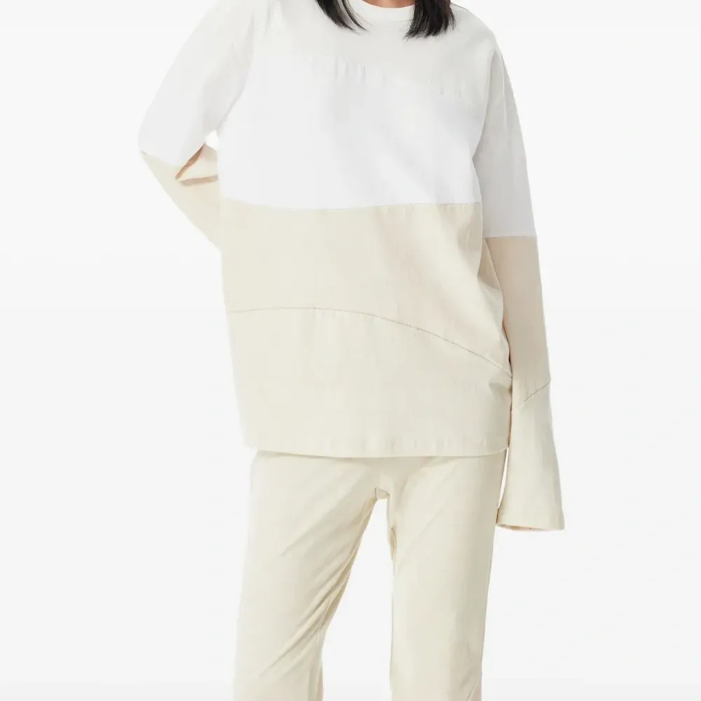 Футболка с длинными рукавами