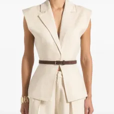 Жилет с широкими плечами Жилет с широкими плечами