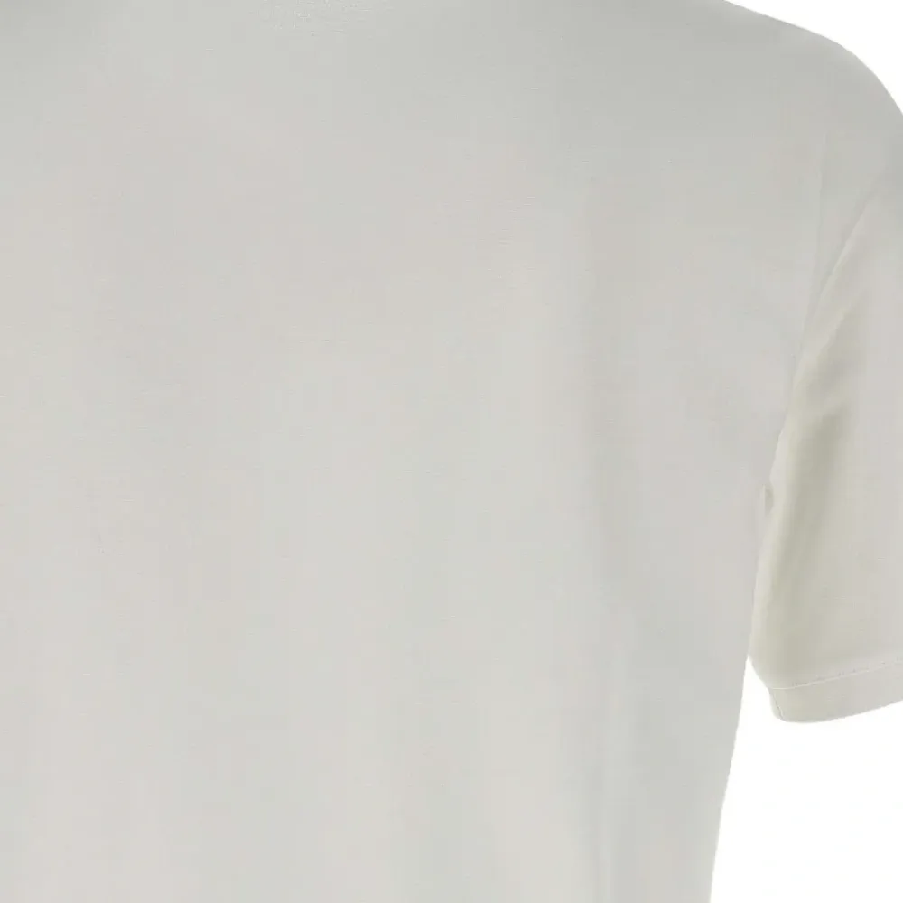 футболка с круглым вырезом