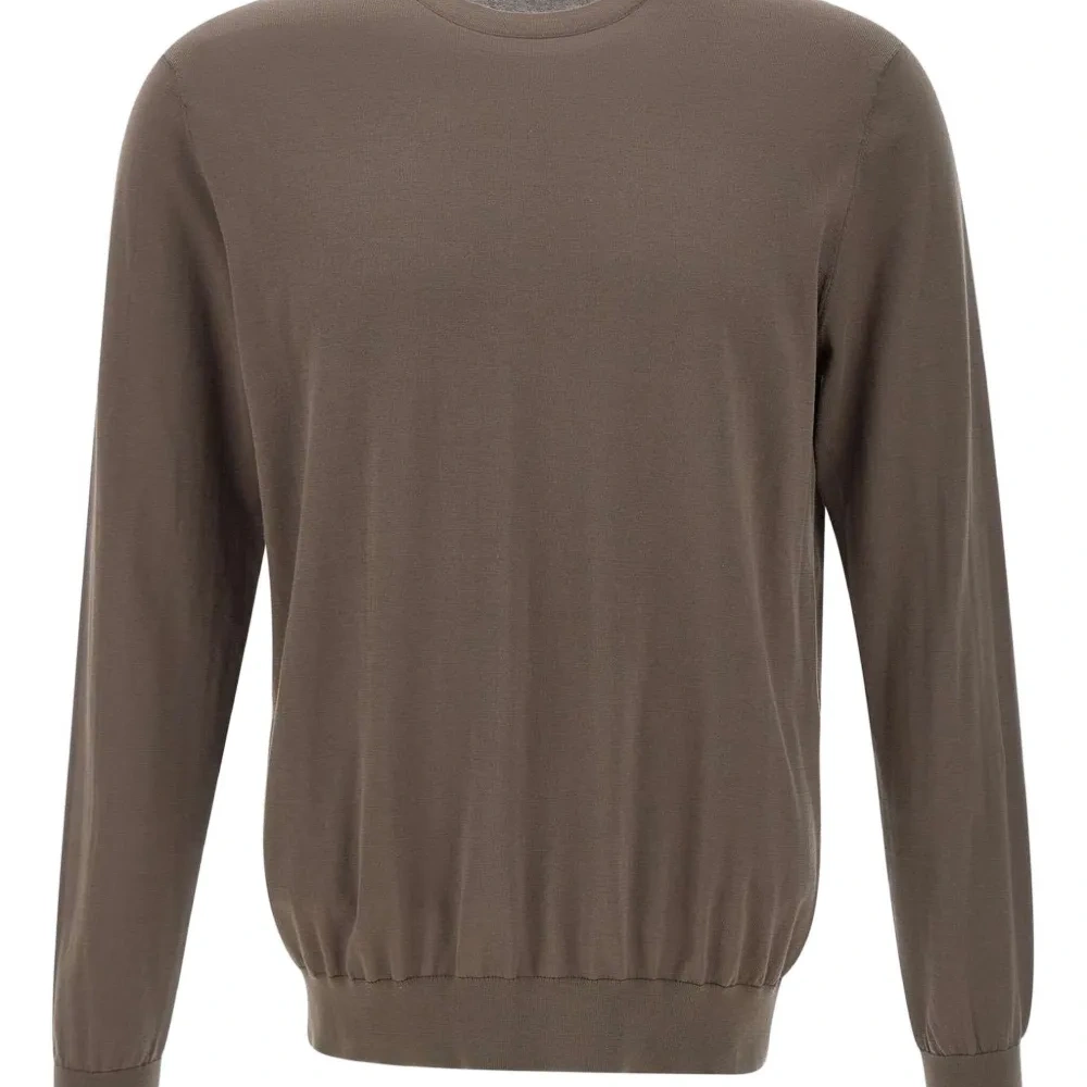 свитер с круглым вырезом