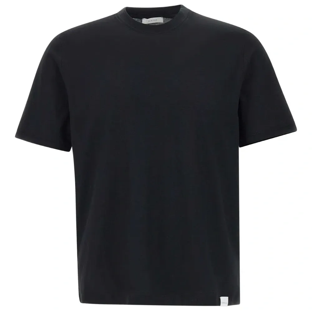 футболка с разрезами