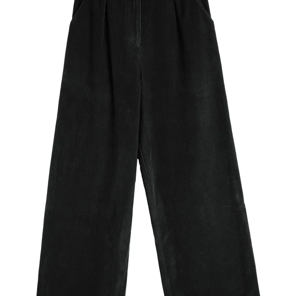 Вельветовые брюки со складками