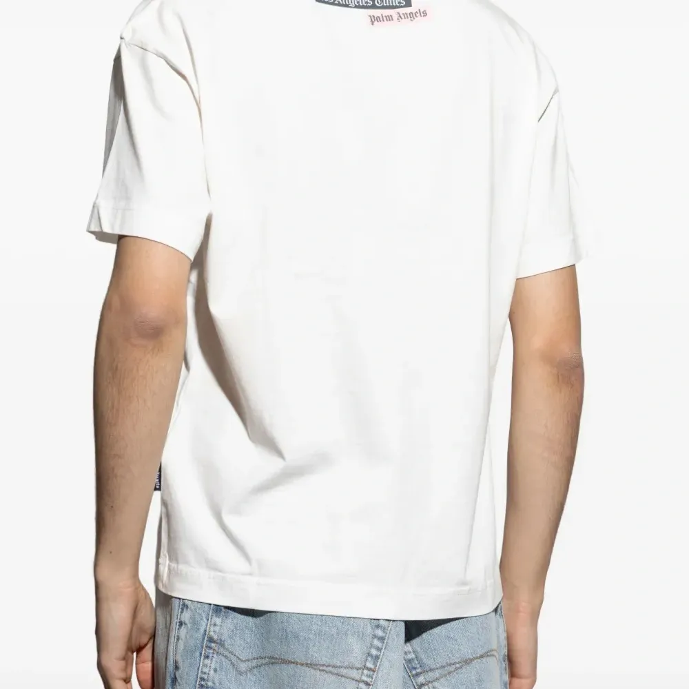 Футболка с графичным принтом