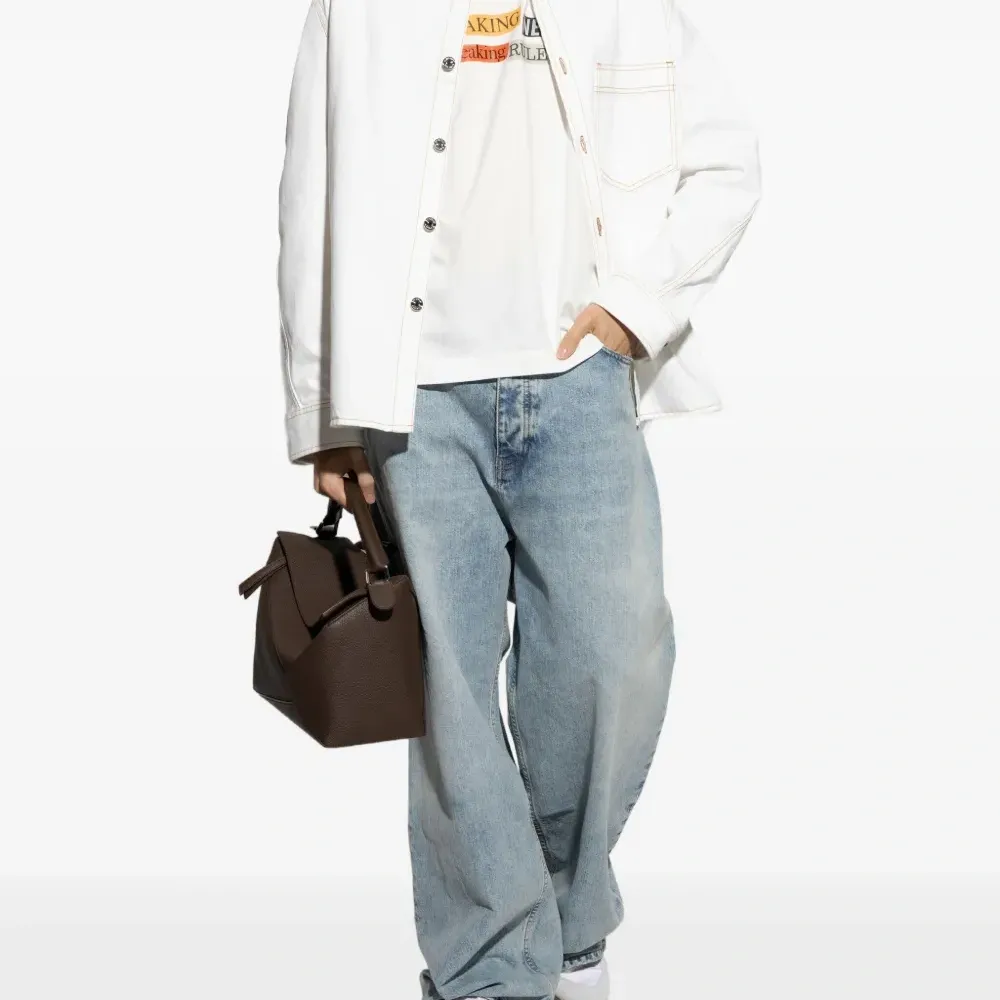 Футболка с графичным принтом