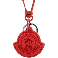 брелок с тисненым логотипом