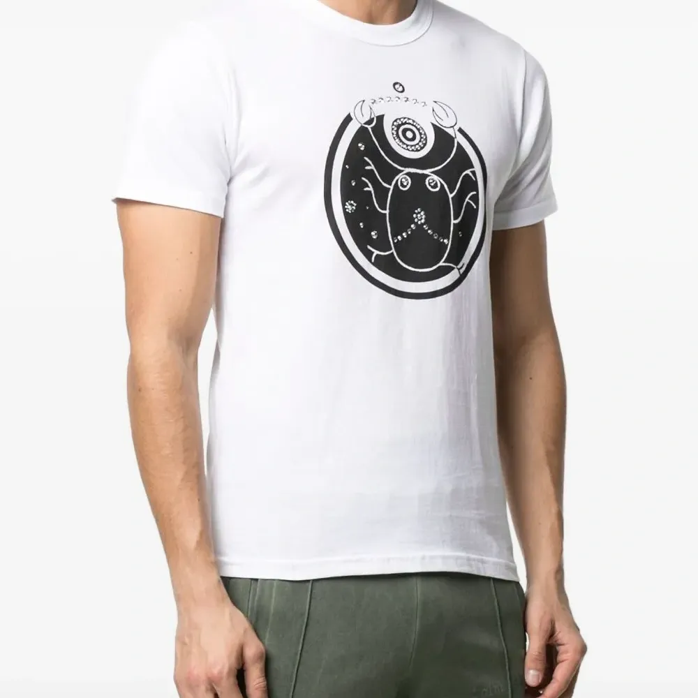 Футболка с кристаллами