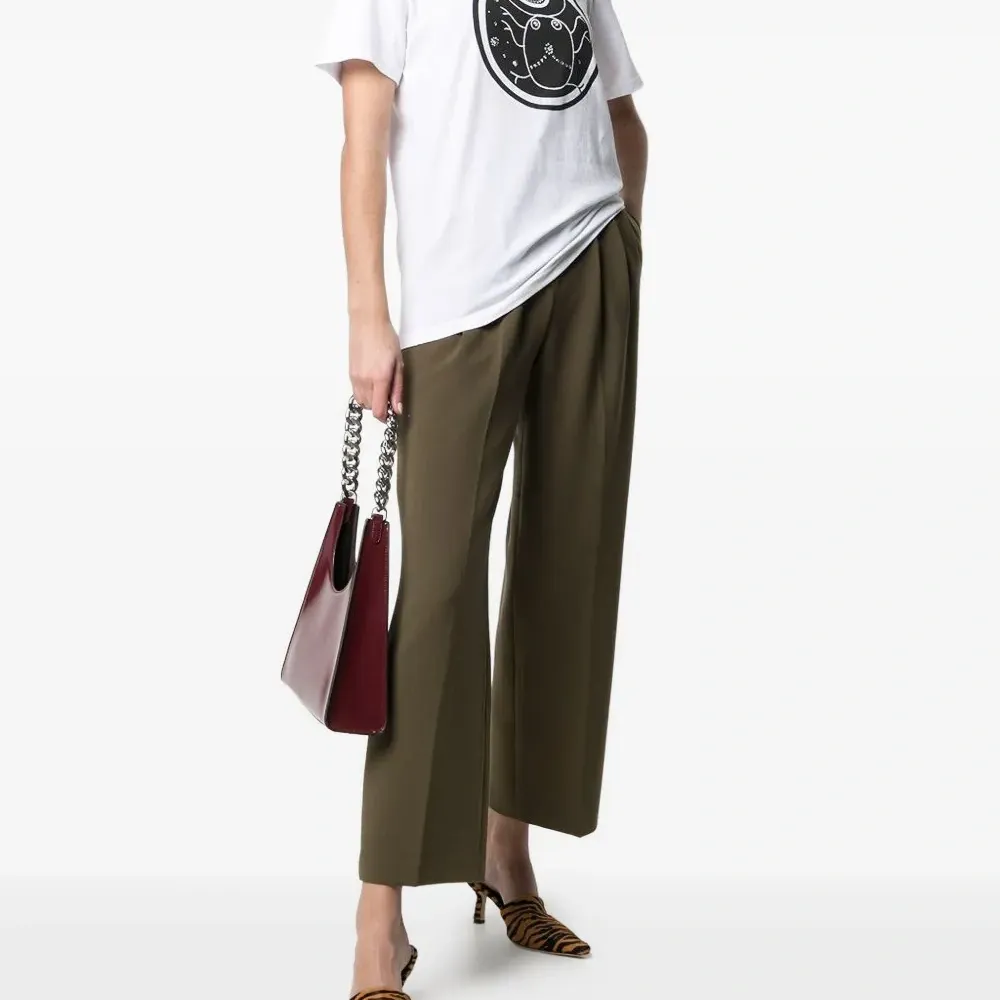 Футболка с кристаллами