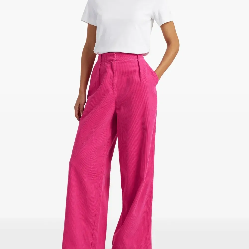 Вельветовые брюки со складками