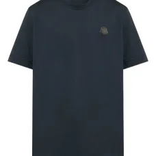 Футболка с нашивкой-логотипом