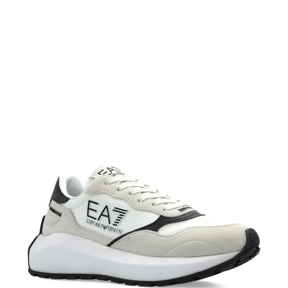 Кеды с нашивкой-логотипом