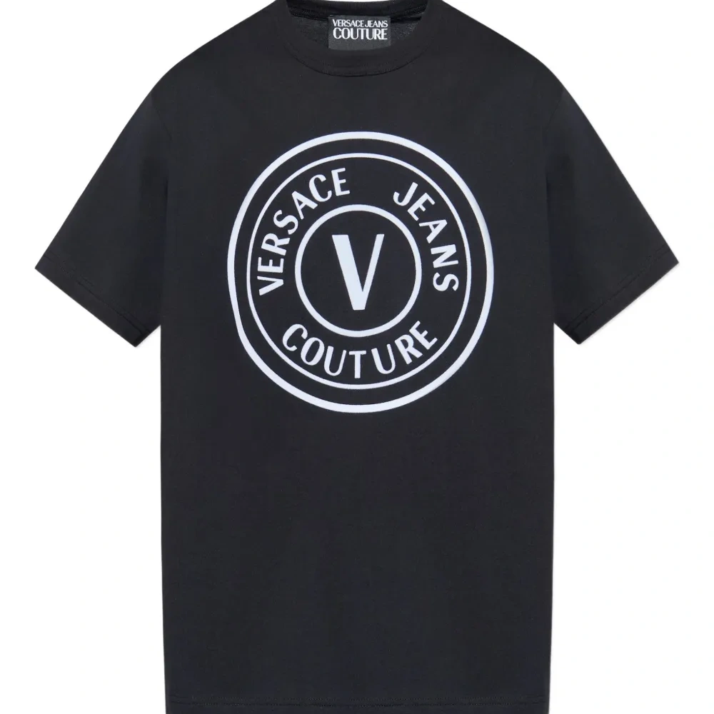 Футболка с логотипом